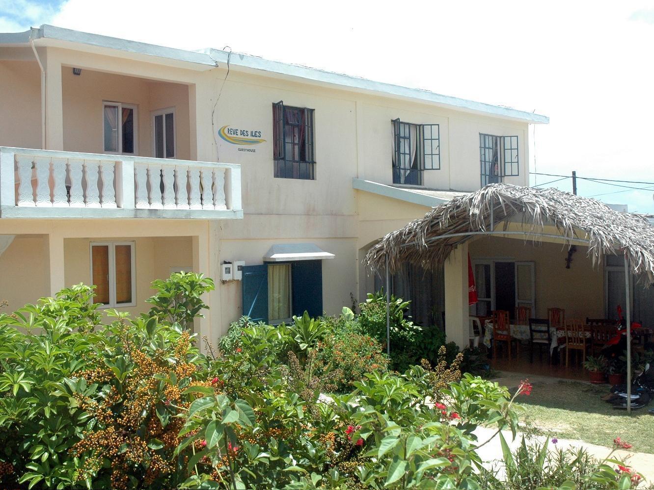 Reve Des Iles Guesthouse Gravier Bagian luar foto