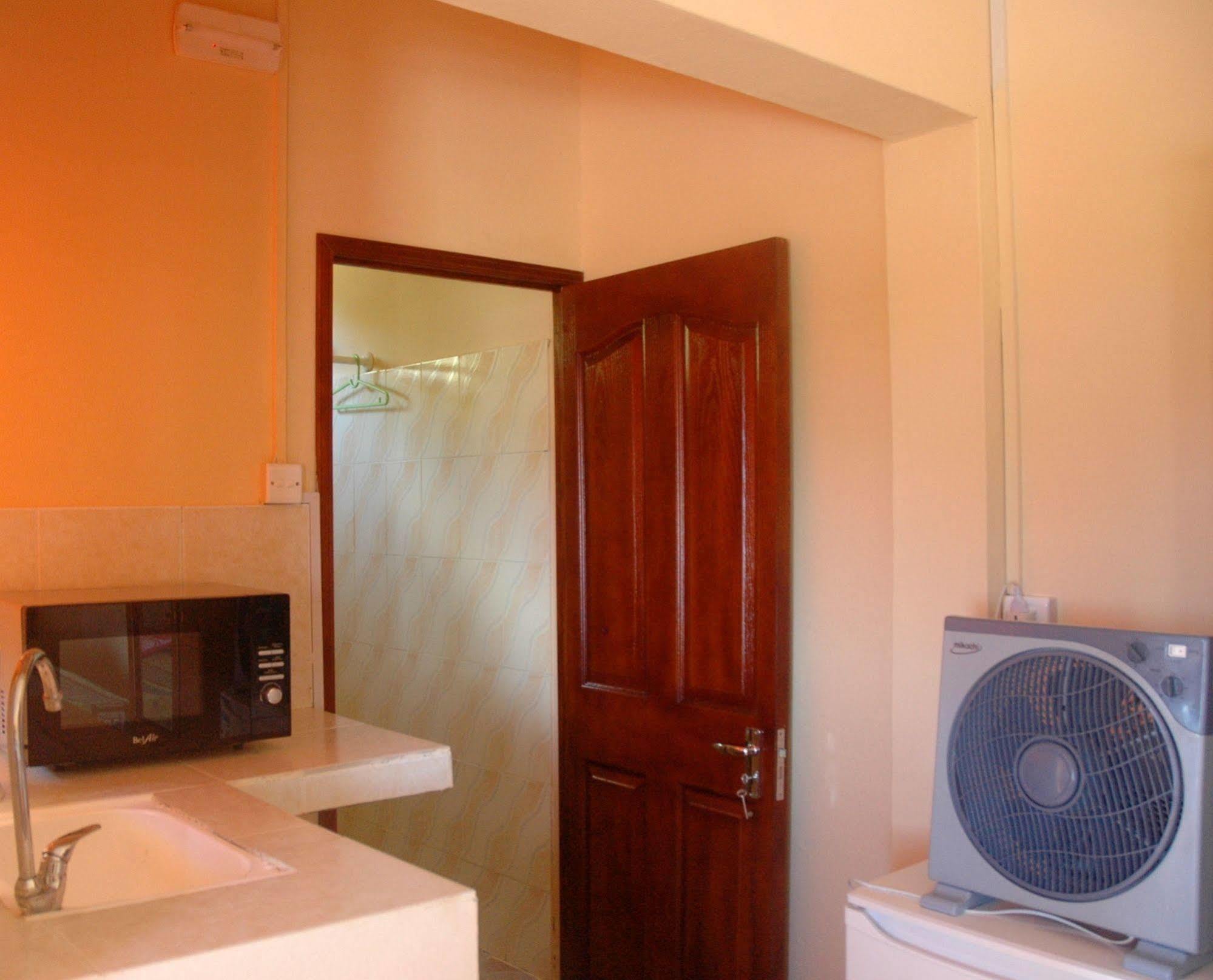 Reve Des Iles Guesthouse Gravier Bagian luar foto