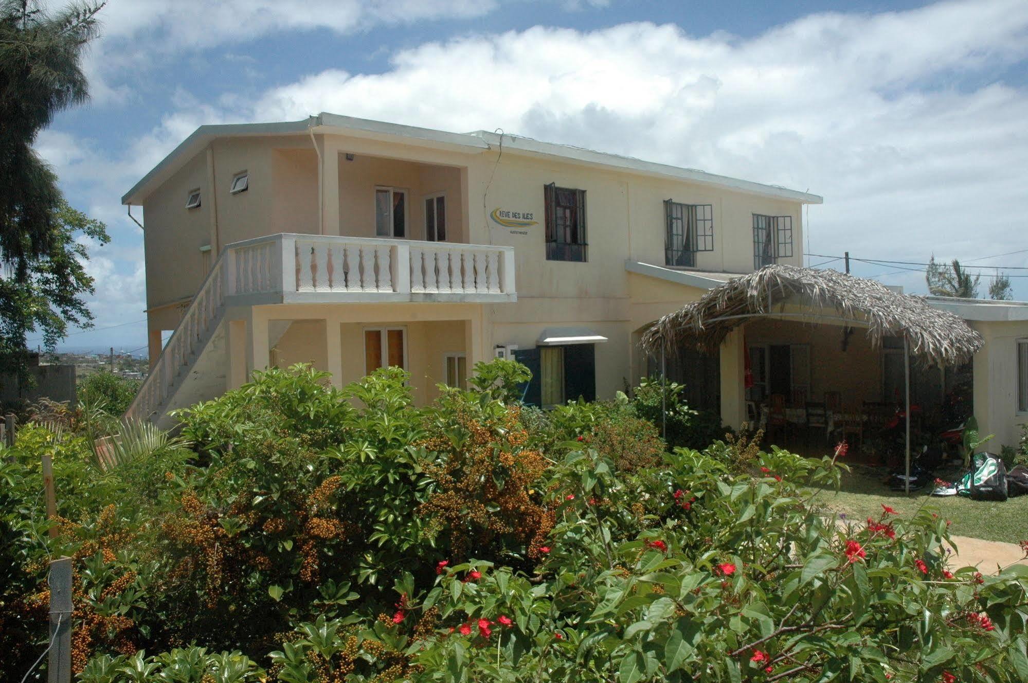Reve Des Iles Guesthouse Gravier Bagian luar foto