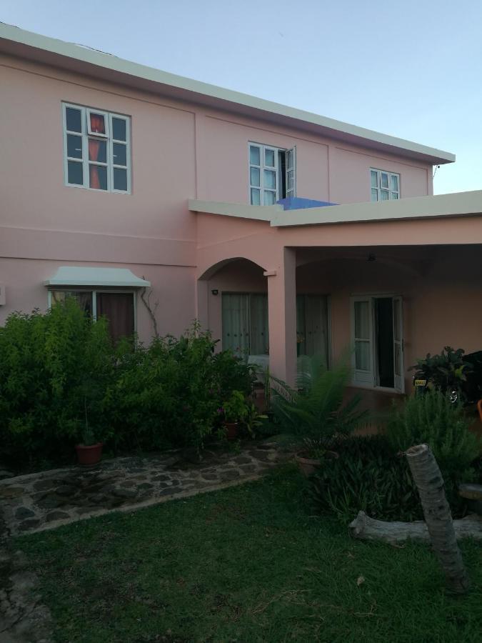 Reve Des Iles Guesthouse Gravier Bagian luar foto